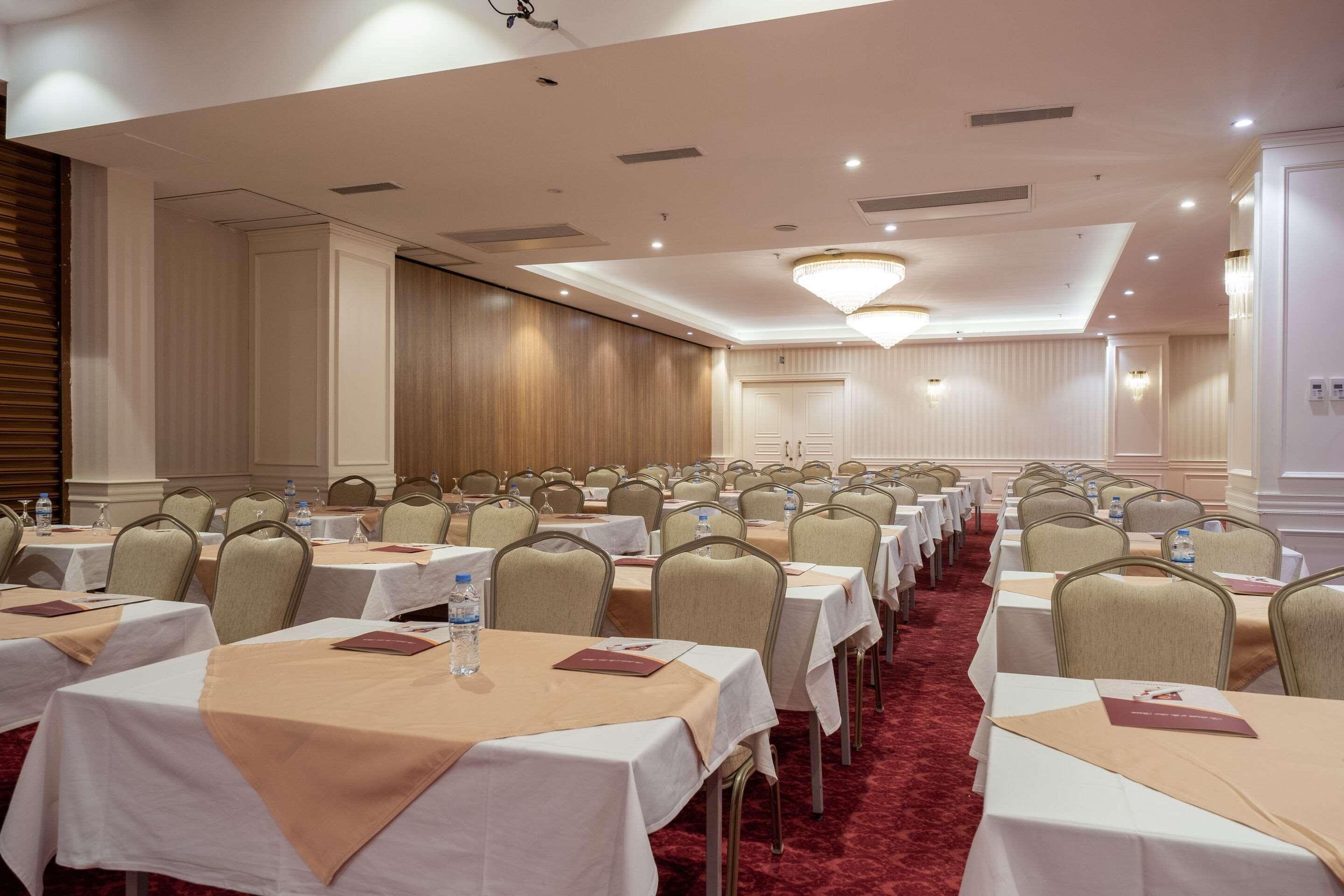 Clarion Hotel Kahramanmaraş Ngoại thất bức ảnh