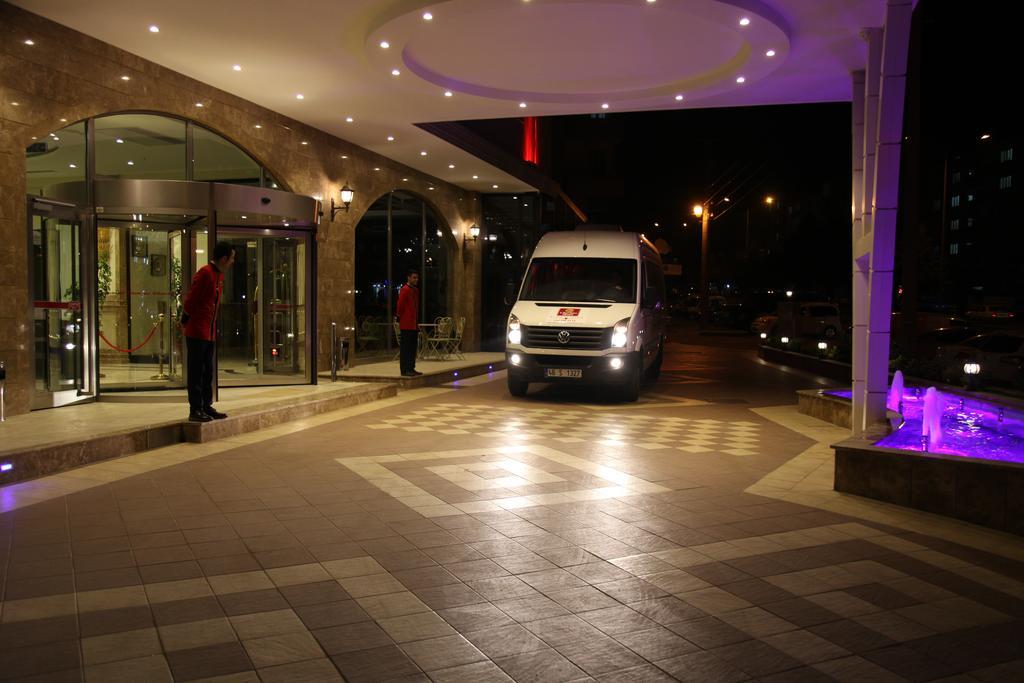 Clarion Hotel Kahramanmaraş Ngoại thất bức ảnh